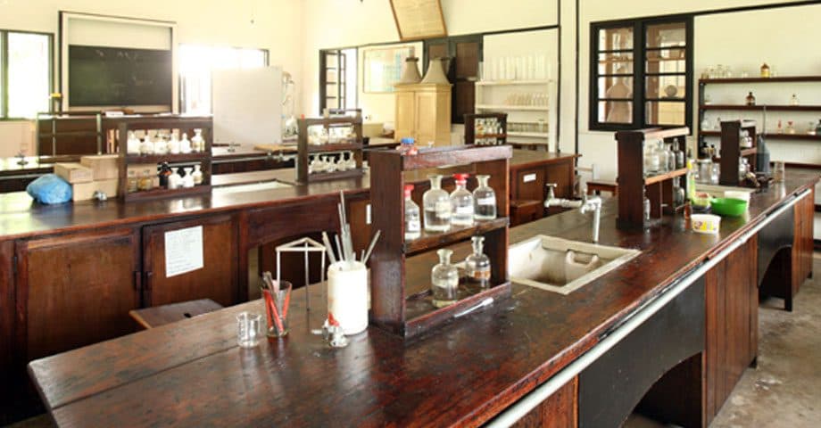 Science Lab at Vertex International School